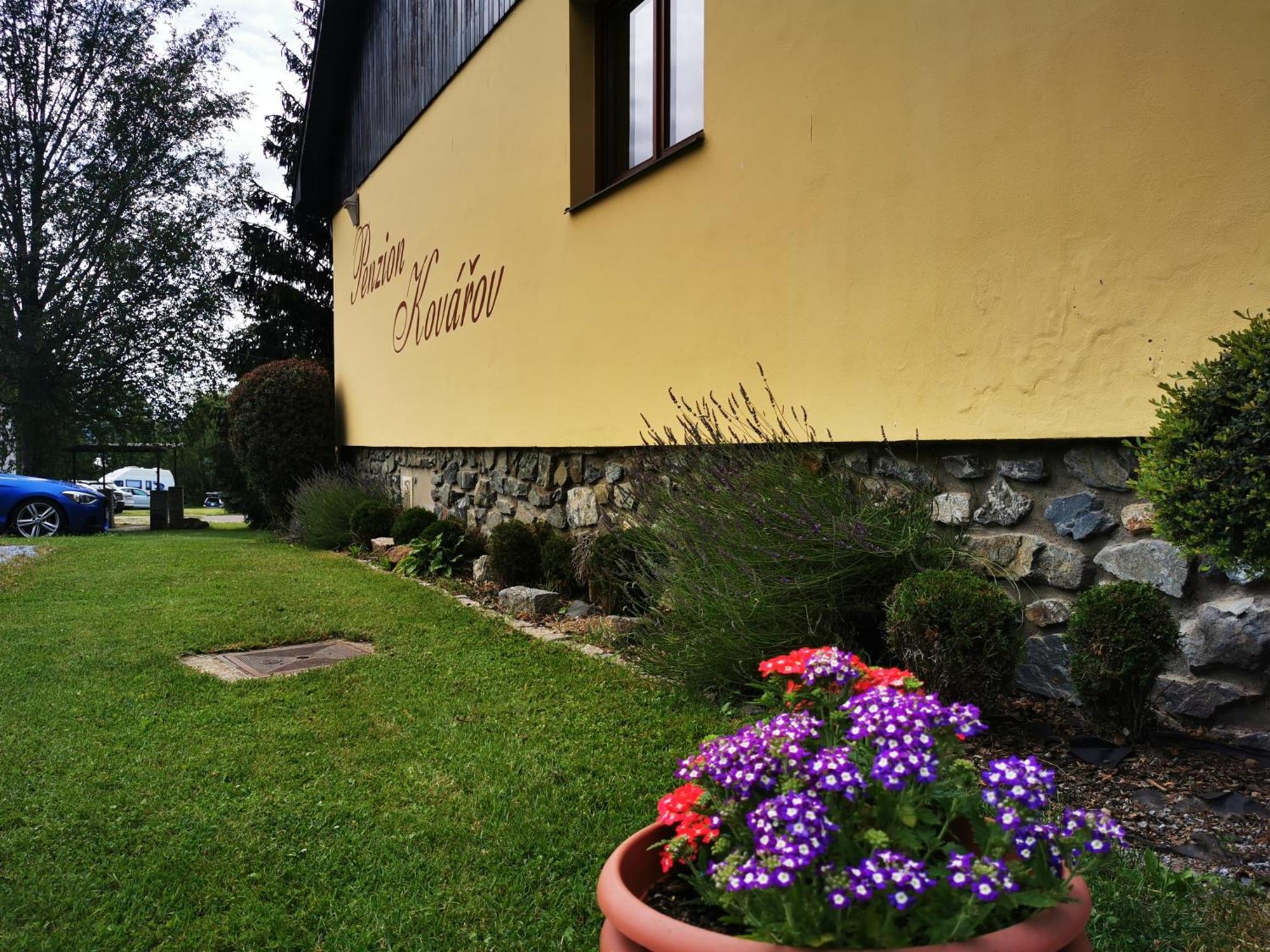 Penzion Kovarov Frymburk Extérieur photo